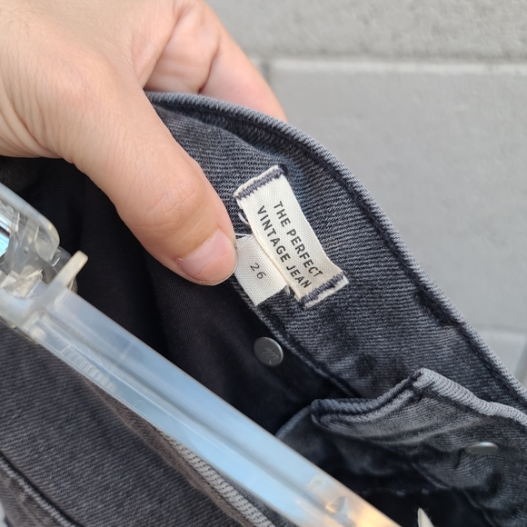Madewell | The Perfect Vintage Jean in Connell Wash: Ripped Edition Size 26 - Picture 10 of 12